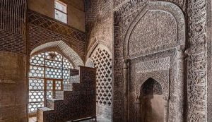 گچبری محراب مسجد عتیق در اصفهان